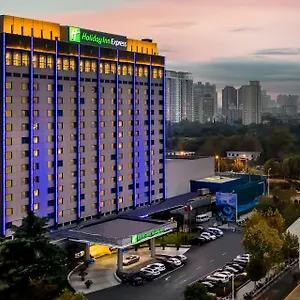 3* Hotel Express Zhongzhou By Ihg